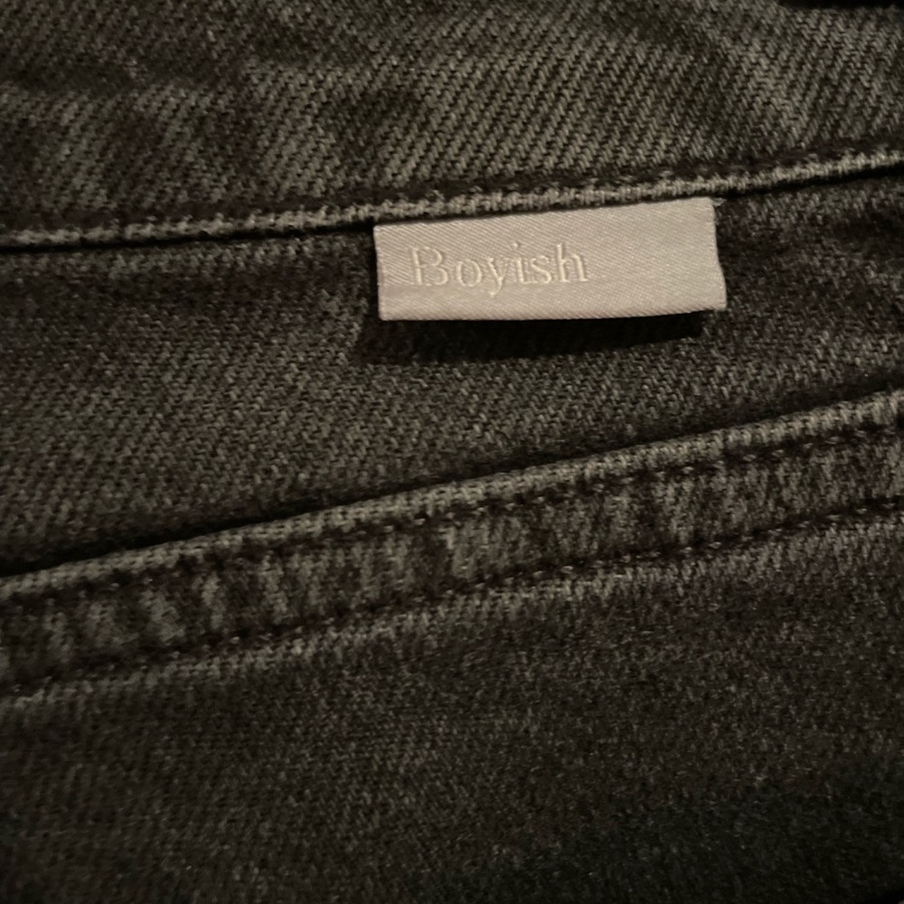 Boyish - Picture 5 of 5